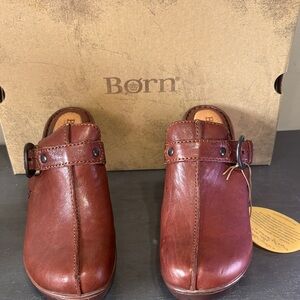 Born Women’s Brown Leather Clog s8